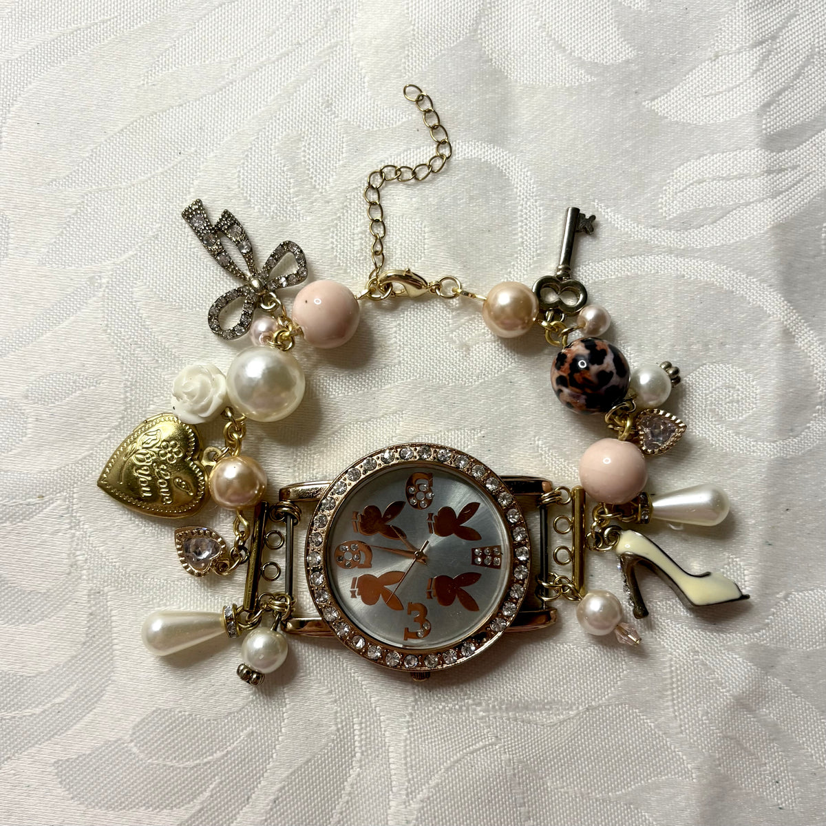 bunny of the year working watch bracelet