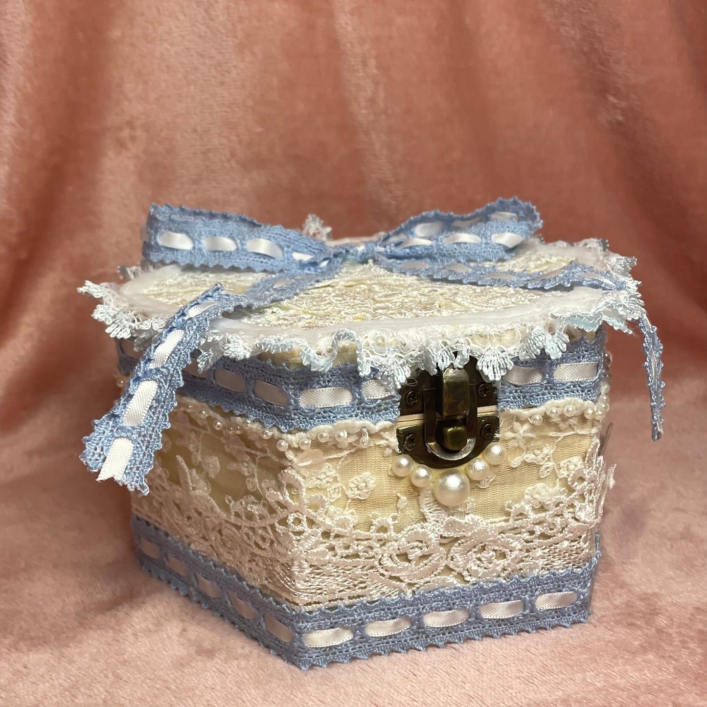 frosting jewelry box