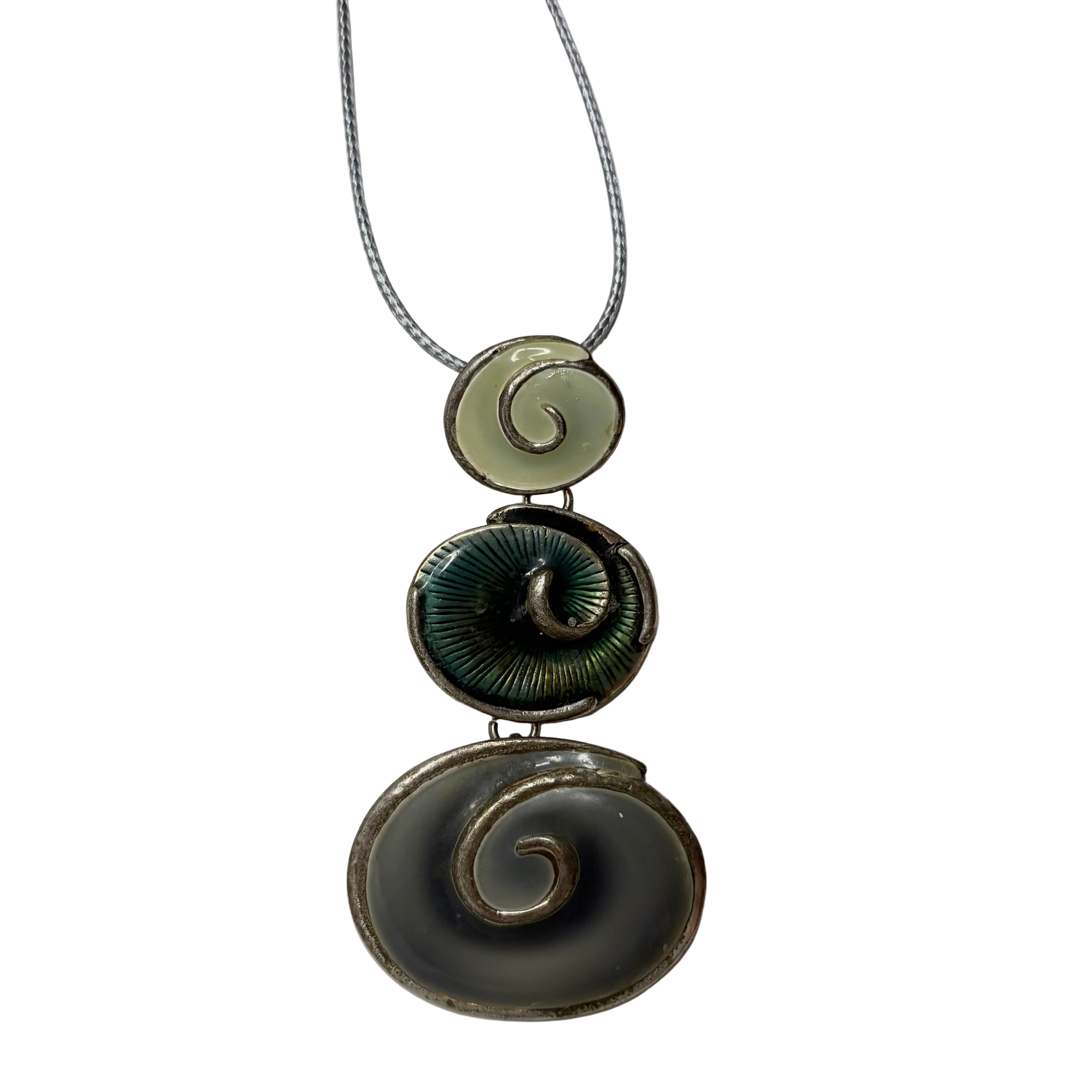 swirlies cord necklace