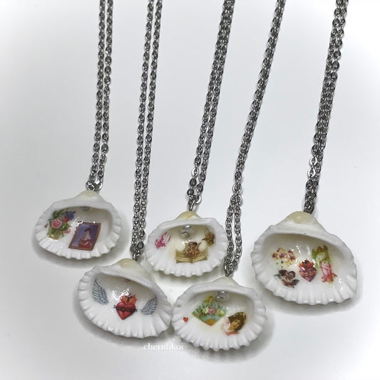 deco shell necklaces