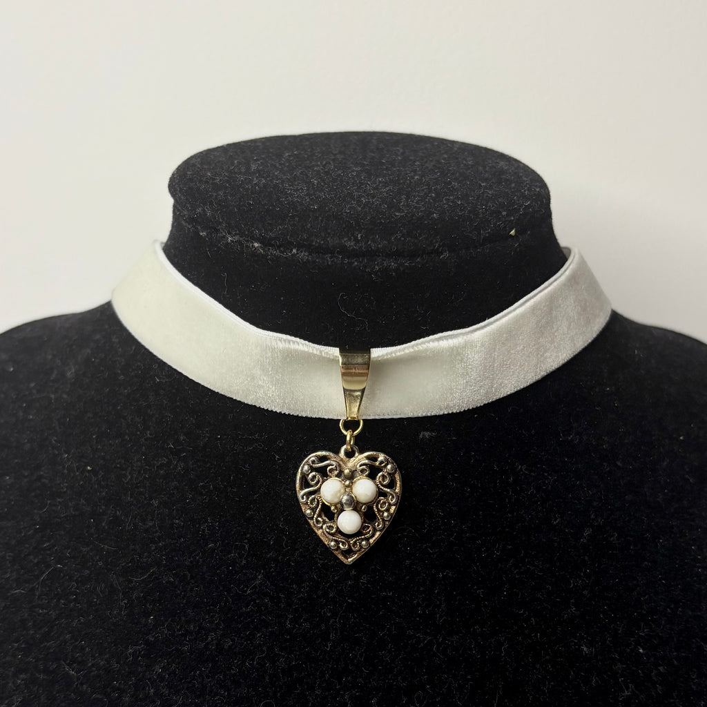marilyn choker necklace