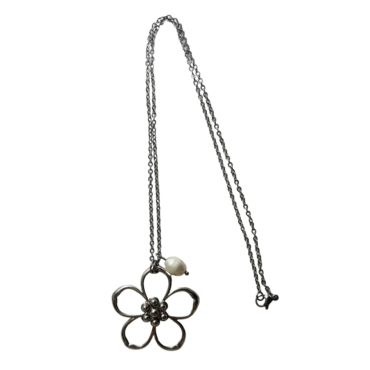 fleur necklace