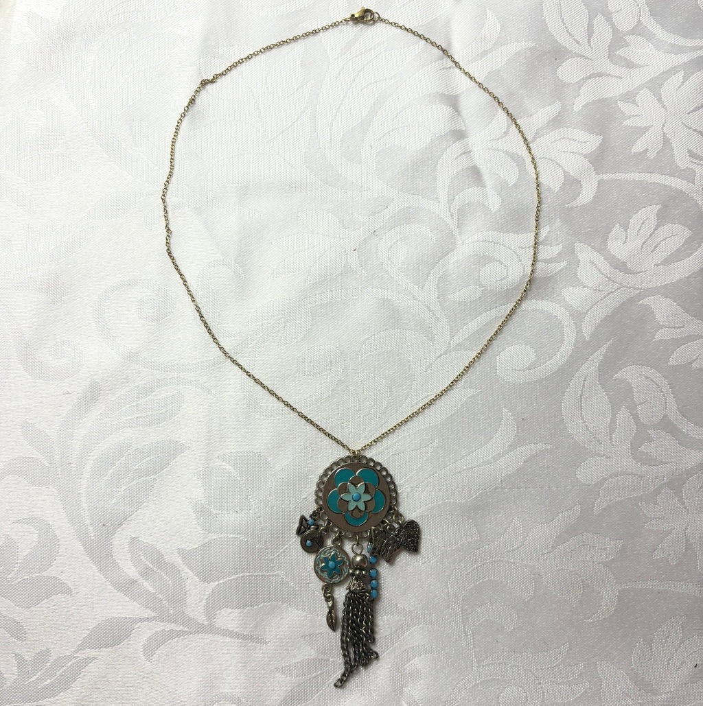 vintage butterflies pendant necklace
