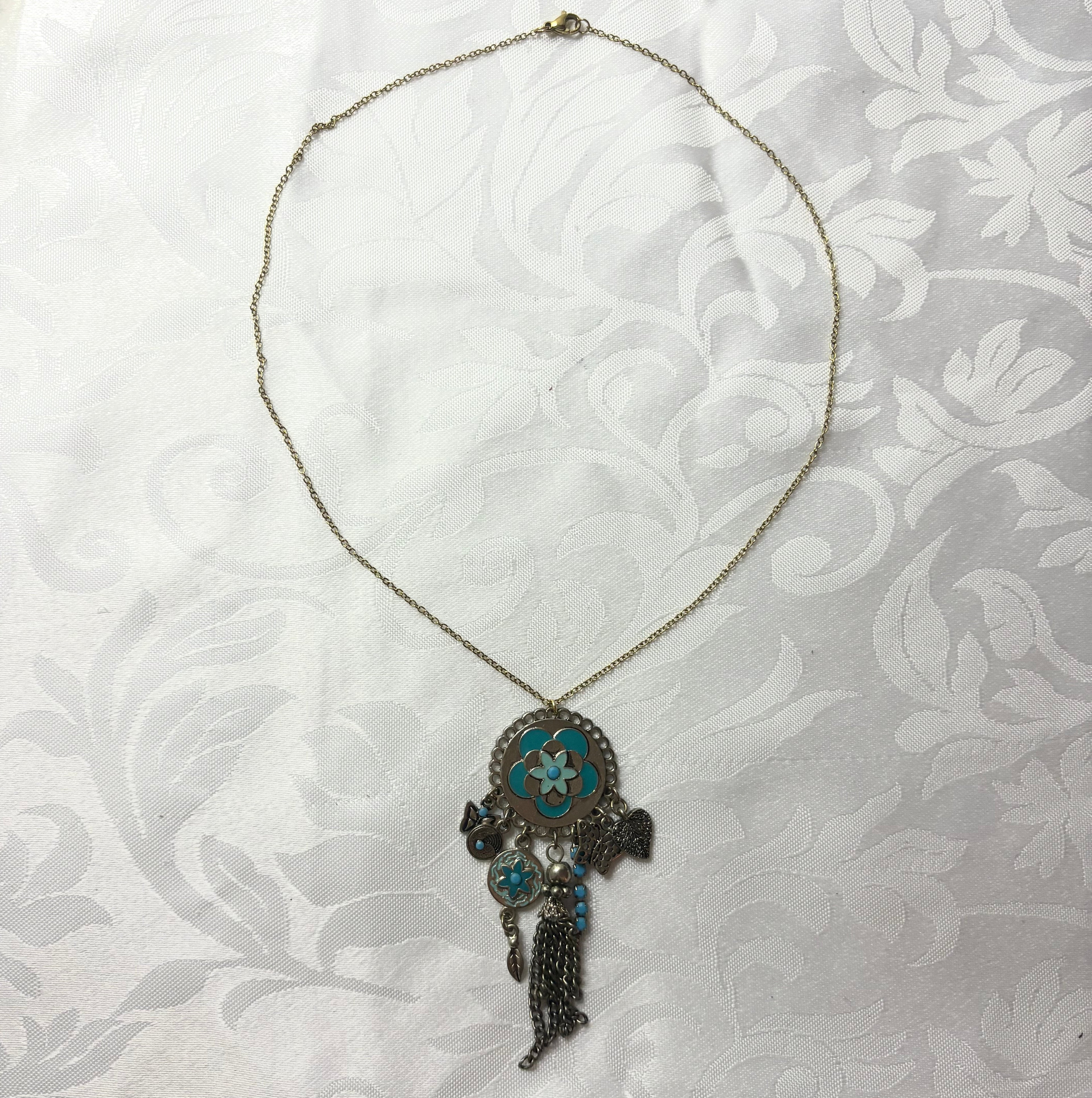 vintage butterflies pendant necklace