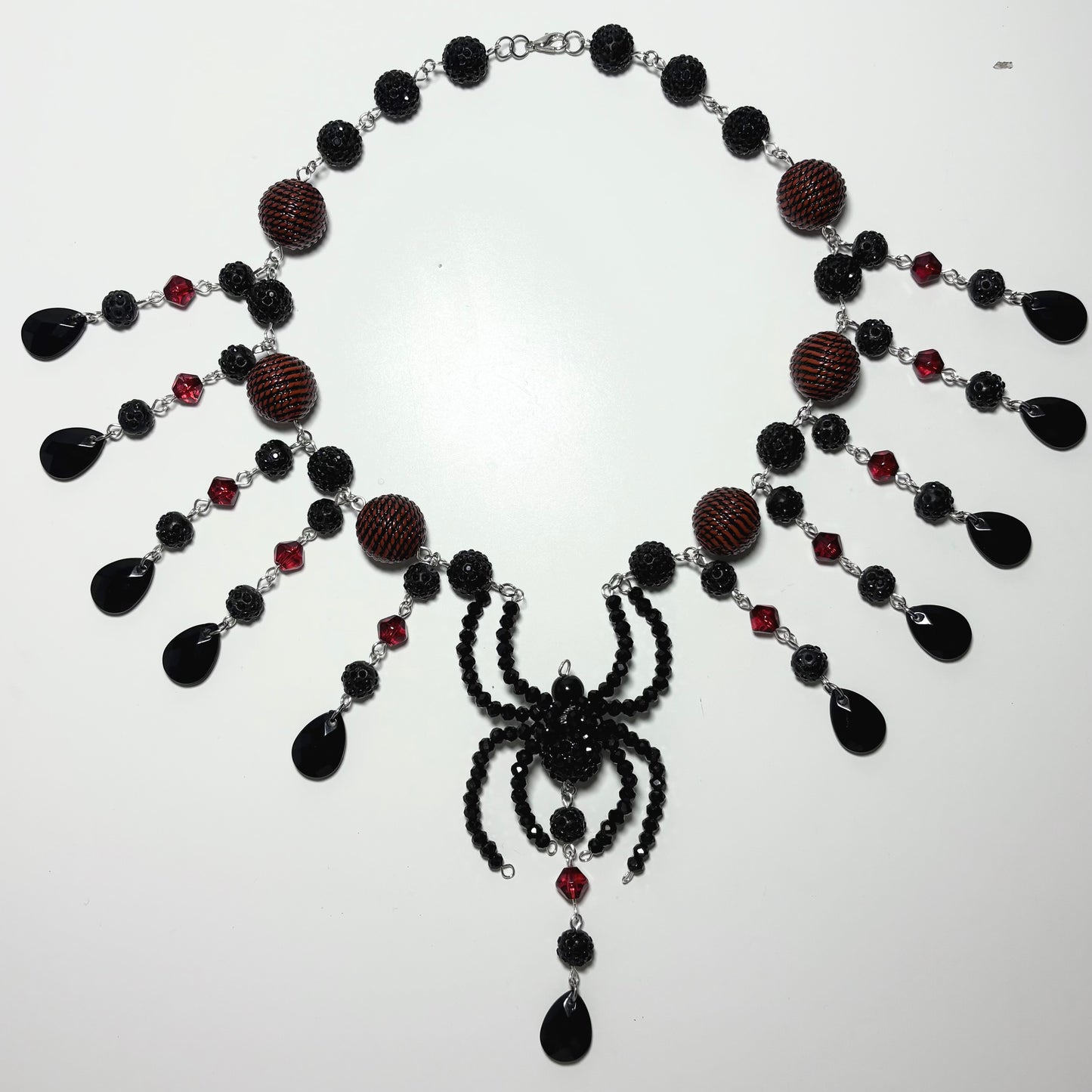 arachnid dreams necklace