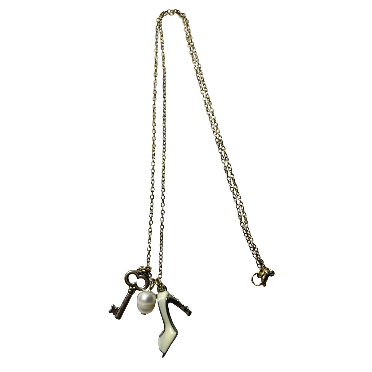 dolly necklace