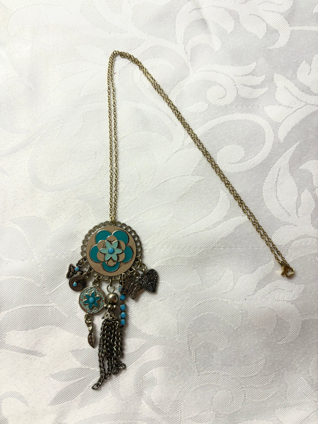 vintage butterflies pendant necklace