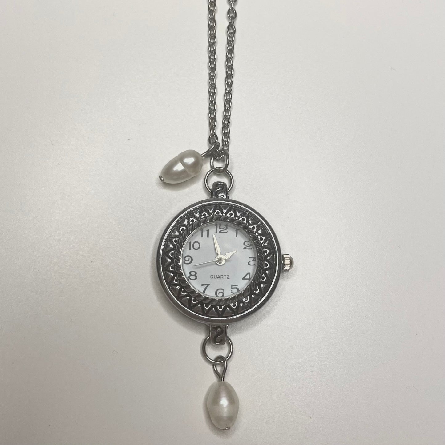 jane watch necklace (not working)